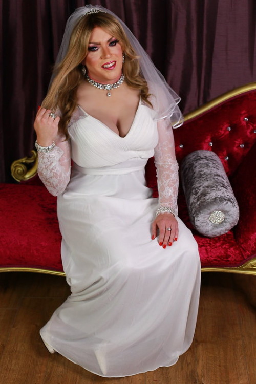 This breathtaking bridal crossdresser is Alexa-Jane.