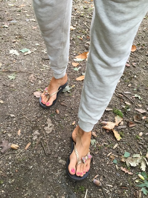 emmalovett: It’s officially too cold for flip flops goodbye summer, hello fall time to bring in the 
