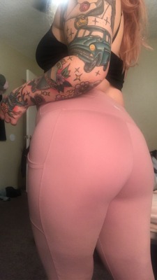 goldenxsnatch-deactivated202001:My favorite pants 
