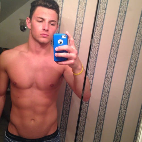 teensbodybuilding:  My friend Kyle is trying to get into fitness modeling and wanted me to send out some of his photos!