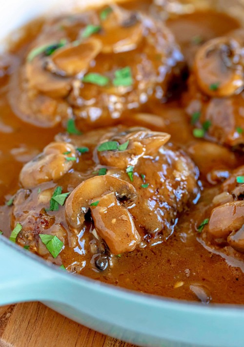 flakey-tart:Salisbury Steak with Mushroom GravyClick here for the recipe!Click here for more recipes