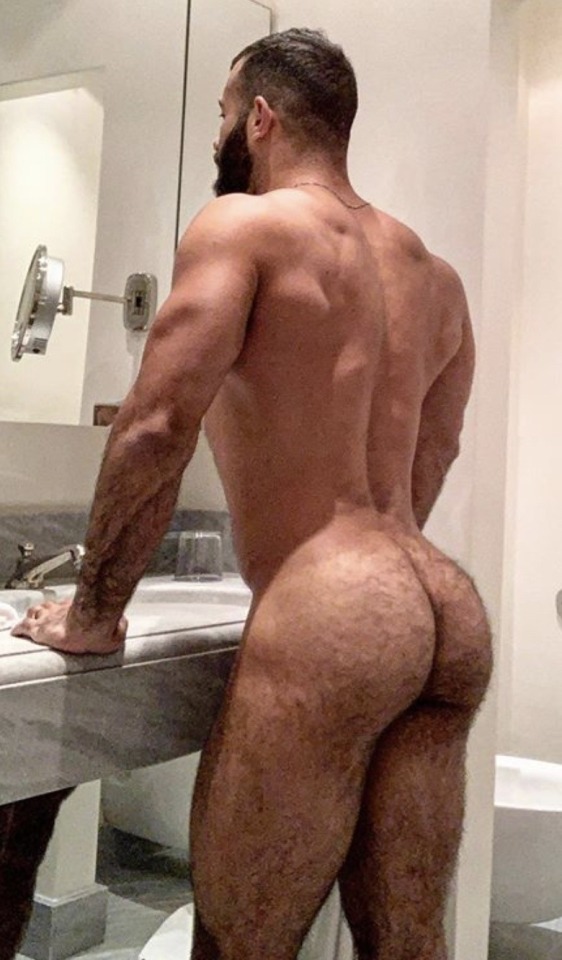 thenewutahbear:Follow me and see more pics like this at: theNEWutahBEAR.tumblr.com