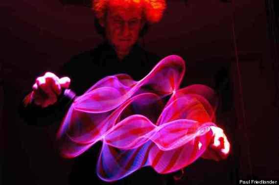 sixpenceee:  Incredible kinetic light sculptures from scientific artist Paul Friedlander