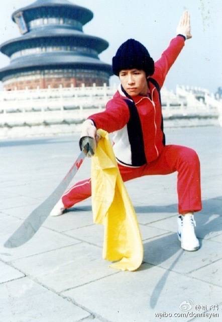 Ok I found a set of photos that Donnie himself posted on weibo (a Chinese social media). &ldquo;