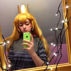 punkrsomething:  Shes in another castle, bro (temporary crown until I make the real one but THE WIGS DONE AFTER LIKE 6 HOURS) 