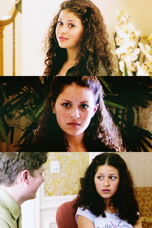 gobiebluth:  another meme i won’t finish: [3/5] female characters↳ Maeby FünkeI