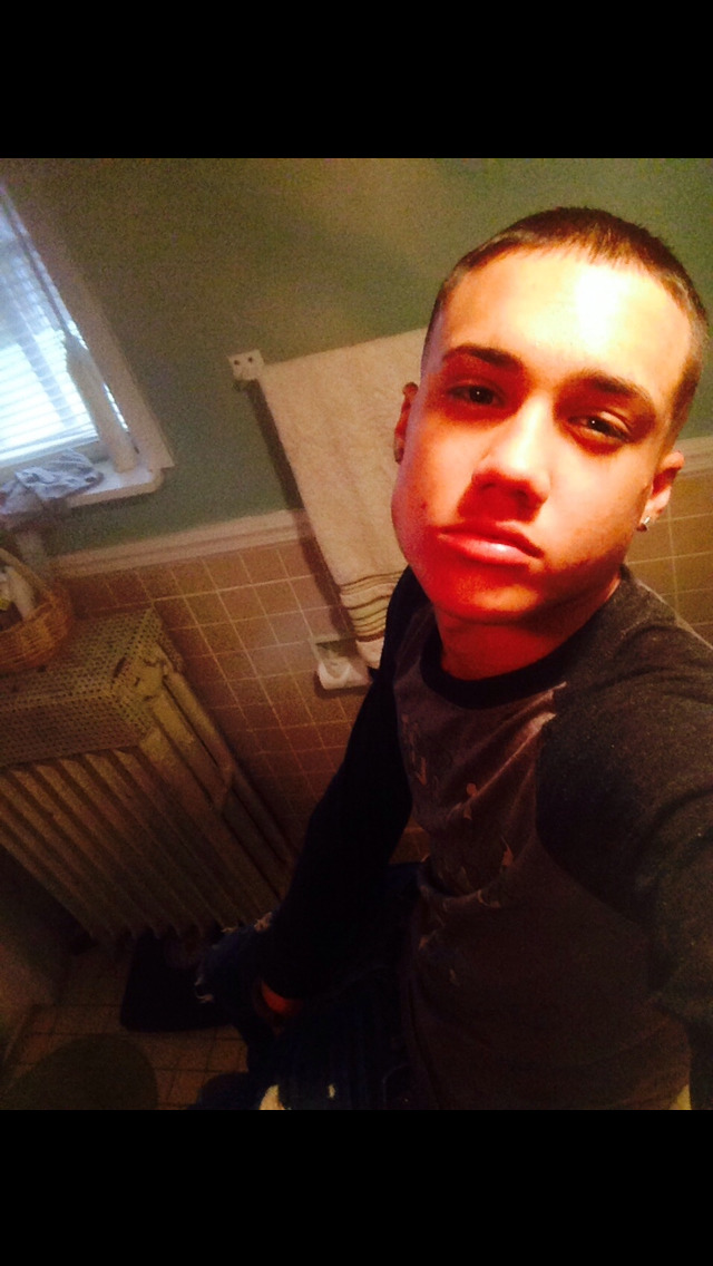 betomartinez:  Thanks Papi for the hot photos.  Hit him up at: Instagram- Papi__Champu
