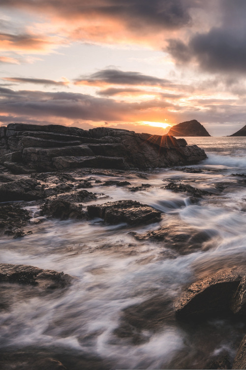 themanliness:    When the Sun shows up by Daniel | Facebook | Instagram   