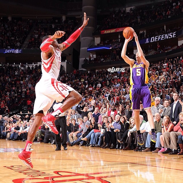 lakers:  Ice water in his veins. #GoLakers
