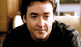 giovanniribisi:john cusack as mike enslin in 1408 (2007)