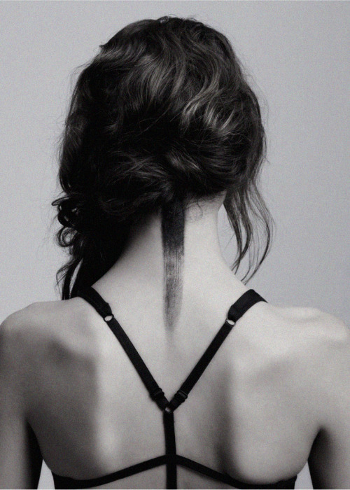 dormanta:  Montana Cox in “Hearts of Darkness” by Stephen Ward for Russh August/September 2012 