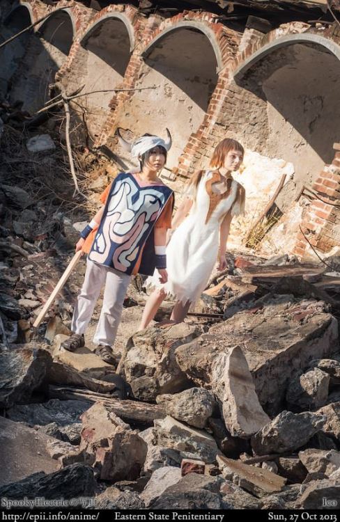 ICO cosplay - Ico by KitsuneSqueak  |  Yorda by NeoqueenhoneybeePhotography by SpookyElect