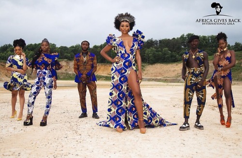 aggienes: I had the opportunity to crown these melanin goddesses ( Cynthia Bailey and Glow Princess)