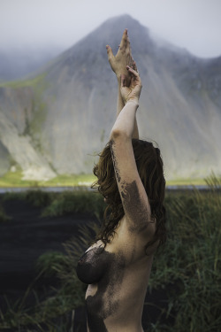 romimuse:  Photo by Allison ChangDuring the ArcticNude workshop in Iceland with Cam Attree &amp; Corwin Prescott.Iceland. September, 2016