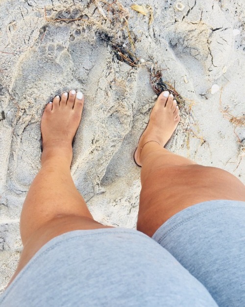 sexcravingebony: Brought her to the beach to let watch her toes in the sand