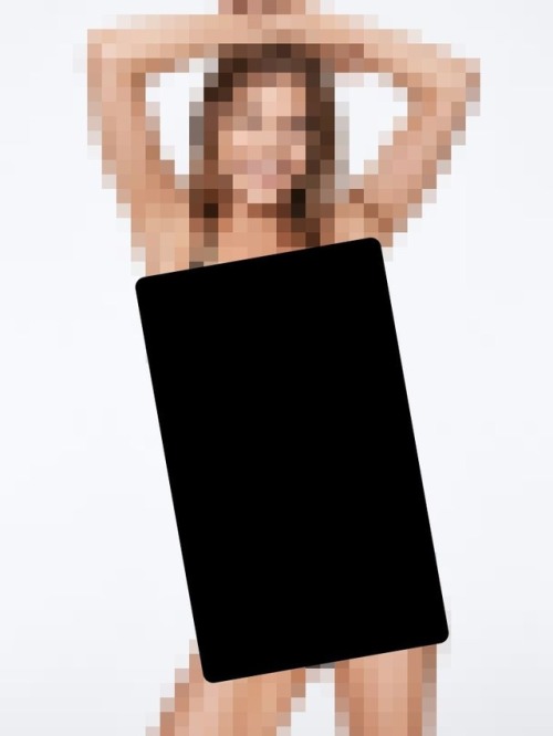 victoriasecretcensored: Keep dreaming loser! You don’t deserve to look at her body.