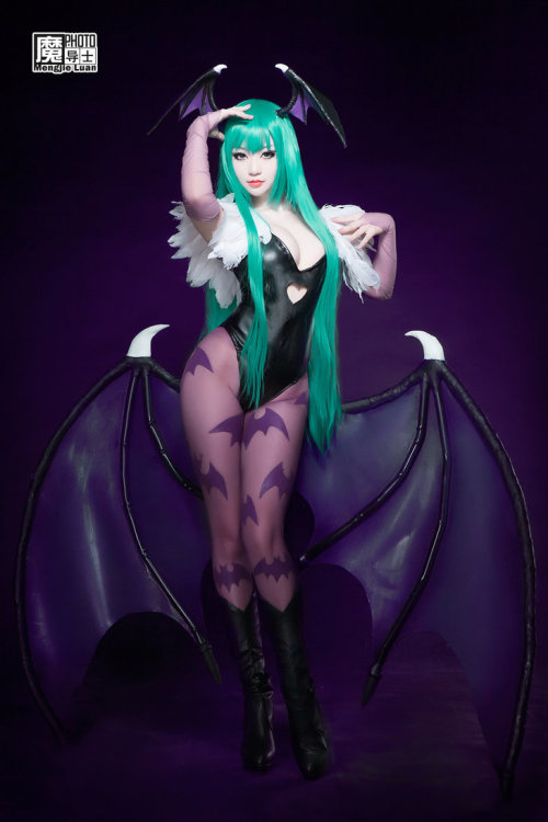 morrigan-aensland-fans: The most amazing cosplay about Morrigan Aensland,simply amazing :Q__________