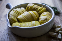 foodffs:  Rosemary Garlic Hasselback Potatoes