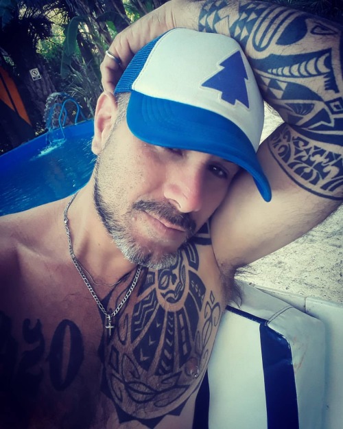 https://64.media.tumblr.com/d16b983d2759ac7560e7c5f50a3b22ee/9c365af6ecc0436d-10/s500x750/831709a3237c846c7afb95e1c1ff90f7b3f93009.jpg