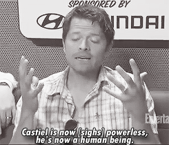 hangofthursdays:Is Cas gonna have sex next season? [x] [x]