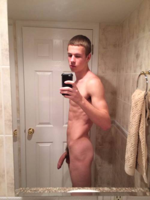 youngmanfollower:  hotcocks4us:    ☆ I am Live On Cam ★★Right Now ★★- View Me Here  REBLOG ME :) ツ  ☆  Perfection