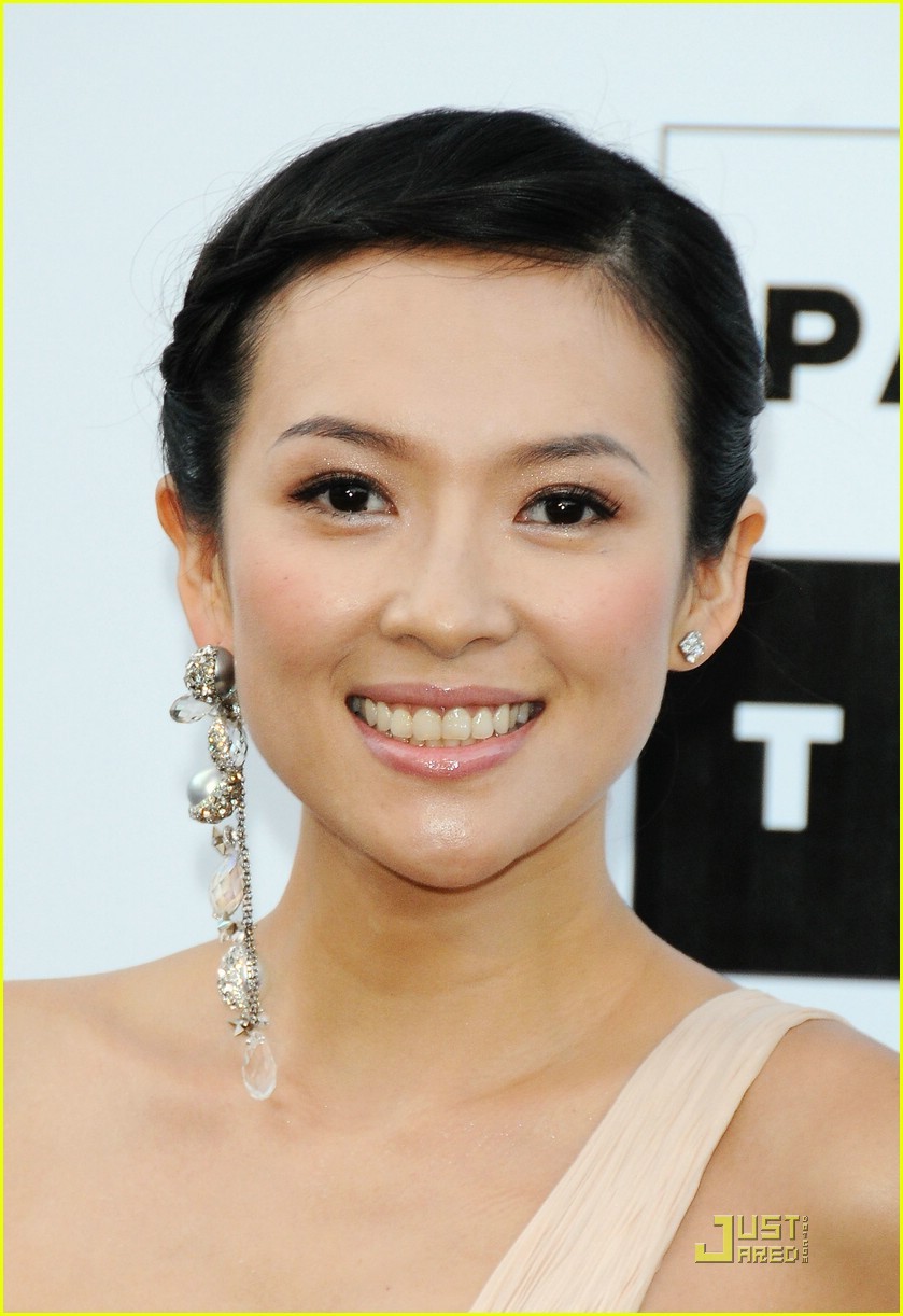 “Disney Feels Pressured to Cast a Chinese Actress as Mulan.”