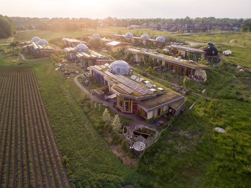 solarpunk-aesthetic - Aardehuizen, NetherlandsAn eco-village...