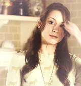 troianbellsario:  Spencer Hastings + hairporn (season 3) 