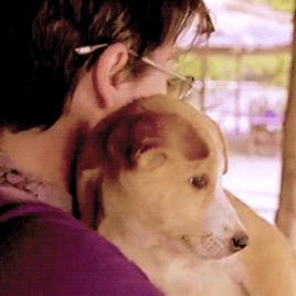 philippageorgiou:sue perkins dancing with a puppy ✨