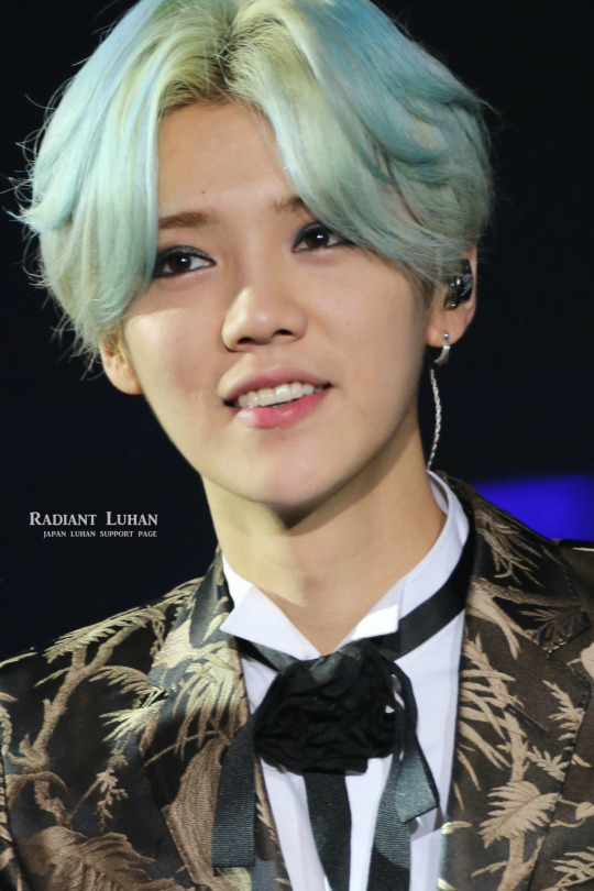 Luhan's hair, pink/purple or aqua? - IHAVEATHINGFOREXO - VERSUS