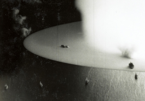 scanzen: Watch those ships obliterating. Operation Crossroads, Bikini Atoll, July 1946. source: 