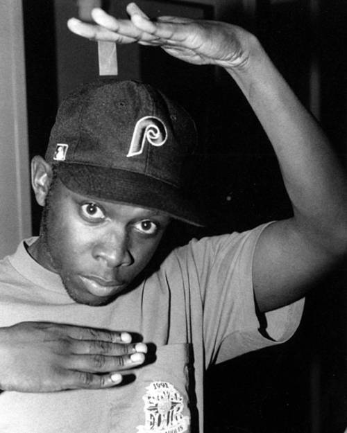 aguycalledkwest: hiphopphotomuseum:   Happy birthday, @iamthephifer! He would have turned 46 years old today, November 20, 2016.  Photography by Al Pereira.       (via TumbleOn)  Hb,rip phife