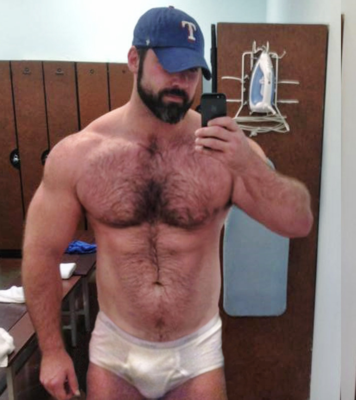 richactivity:  cubpanda:  hairybttmcub:  Sexy daddy  😍😍😍🐼   Yum