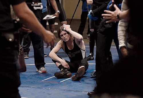 loveallthegays:Sacha Carlson on 911 Lone Star 3x14