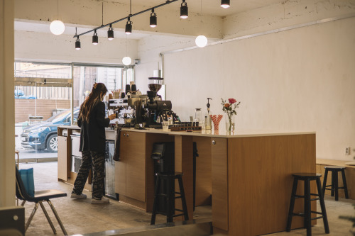 2022-01-22Cafe STEP ESPRESSOCanon EOS R + RF50mm f1.8Instagram  |  hwantastic79vivid