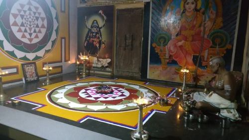 Brahmanas prepare Sry Yantra for worship of the Goddess, Kerala, photos by Ana Gha