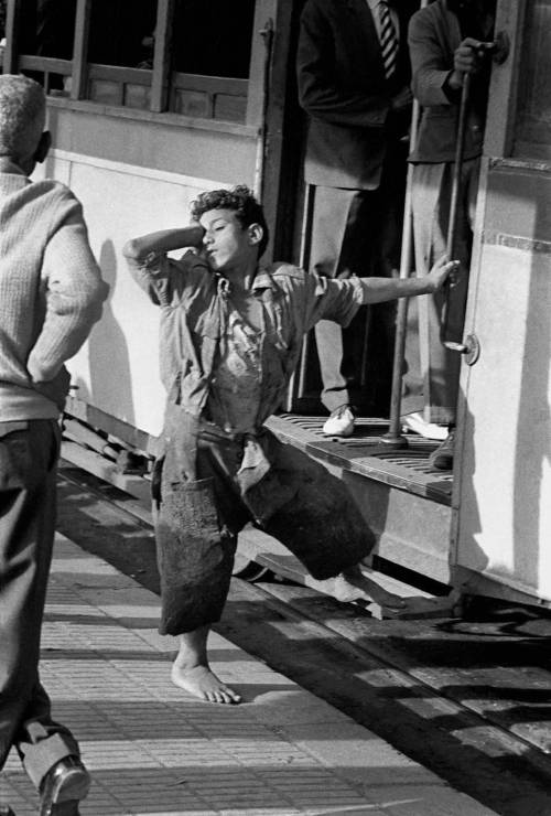 Frank Horvat, Street boy, Cairo, Egypt, 1962.