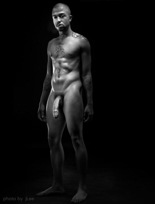 ilovemenofcolor:  Hot gay hookups: http://bit.ly/1VCY4wk
