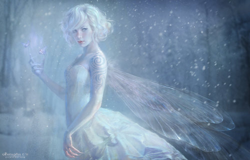 a-wandering-minstrel:   White Fairy by MartaNael