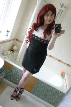 lucy-cd:  PicturesLast pics in the red wig,