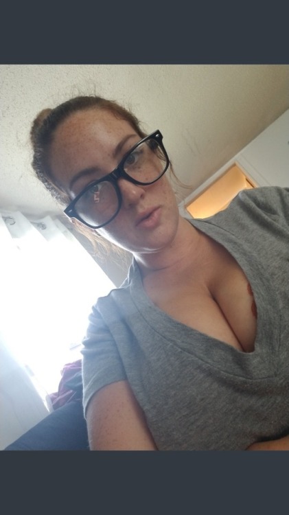 sancho57: @da1ryqueenoo full of milk