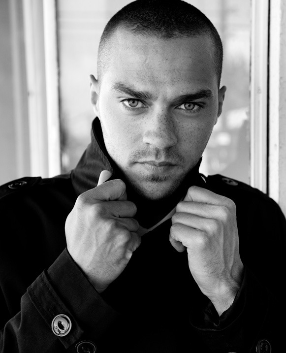 filledelalunedesillusions:  Voilà ma photo du jour pour ma semaine Jesse Williams