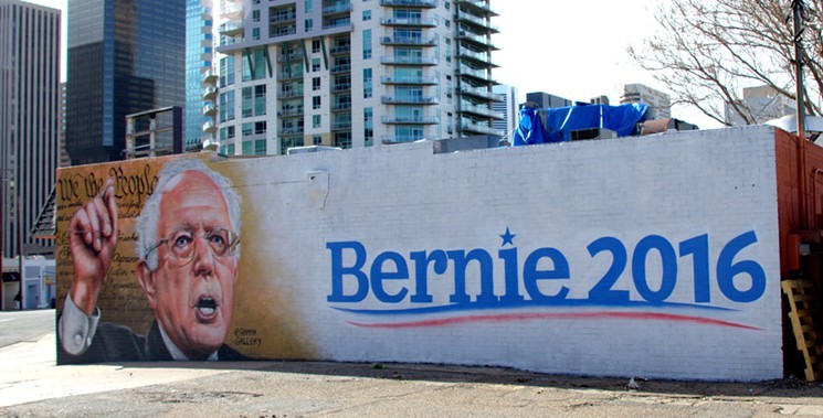 kimreesesdaughter:  restlesscontradiction:  rallyforbernie:  Bernie Sanders murals