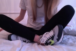 veluet:  new fave shoes ok idec wht u think of them  