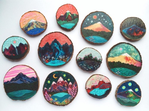 culturenlifestyle:Miniature Oil Landscape Paintings on Cedar Blocks by Cathy McMurrayAvid traveler a