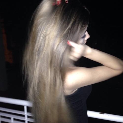 https://lzve.tumblr.com/post/147244537006