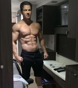 Porn photo sparkeram2000:Mark WahlbergThis actor has