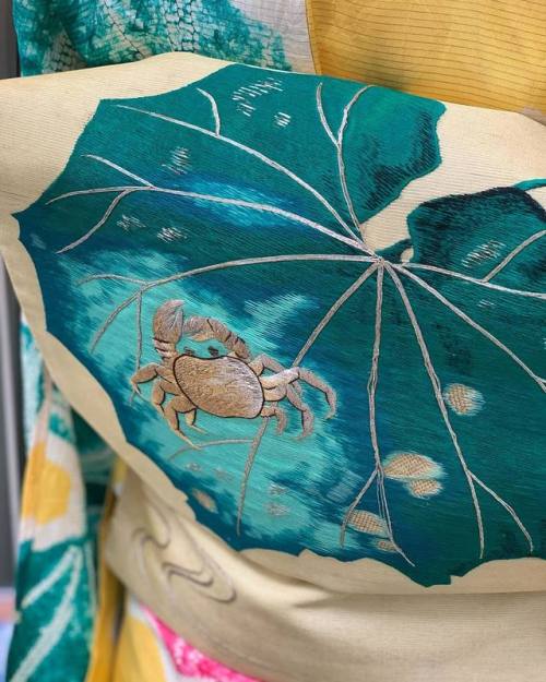 Refreshing freshwater crab on a lotus leaf, beautifully embroidered summer obi seen on