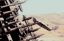 garzabird:titansdaughter:❤ THE MILLENNIUM FALCON ❤okay, now that i have a legit keyboard in front of