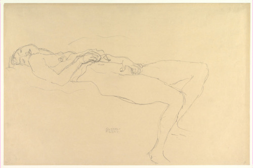 met-drawings-prints:Reclining Nude, Gustav Klimt, ca. 1912–13, Metropolitan Museum of Art: Drawings 